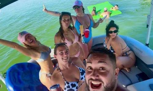 Friends enjoying a relaxed boat day near Anna Maria Island